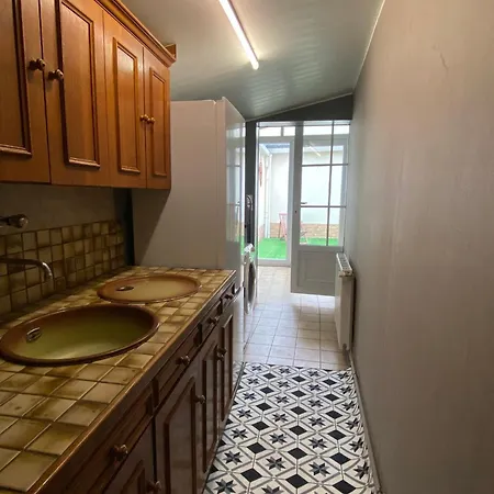 La Maison Des Copains, Garage Et Wifi