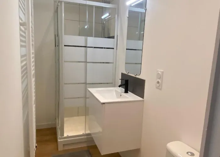 La Maison Des Copains, Garage Et Wifi